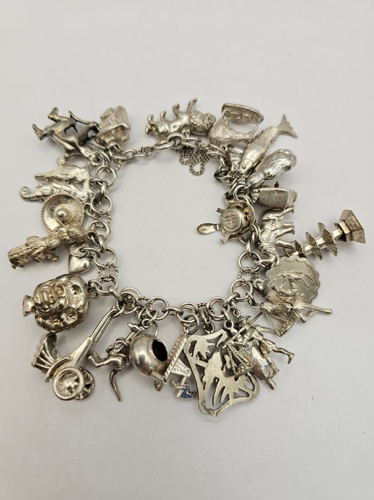 Charm bracelet