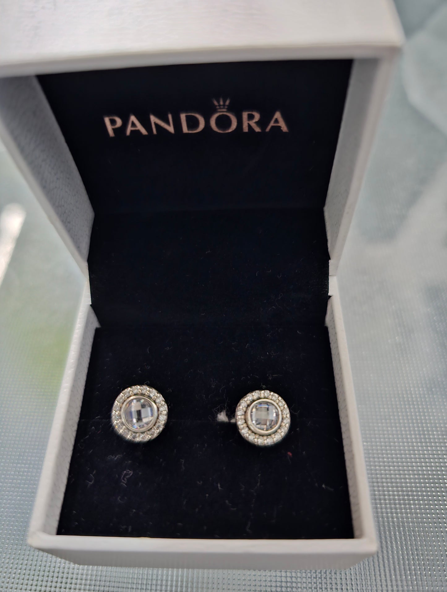 Pandora stud earring