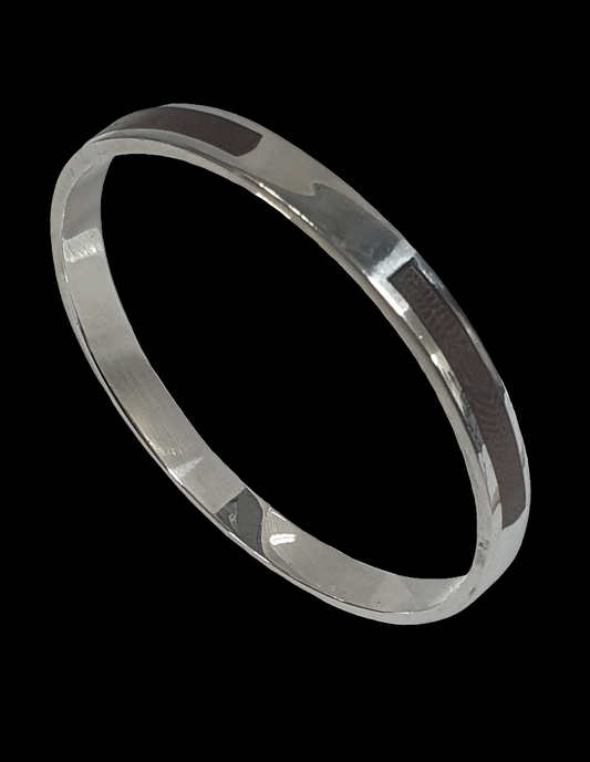 Solid sterling silver (925) bangle