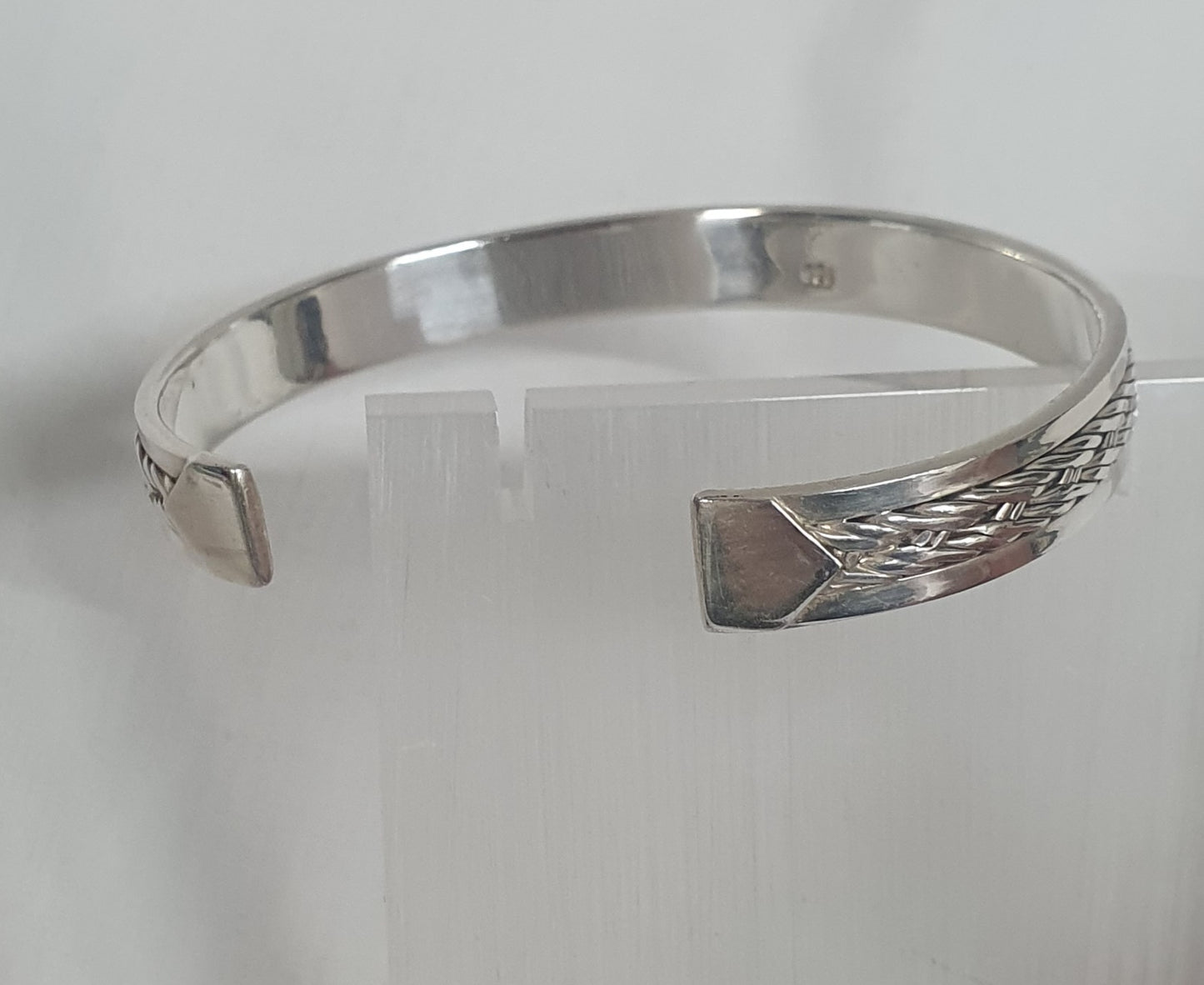 Solid sterling silver (925) cuff bangle