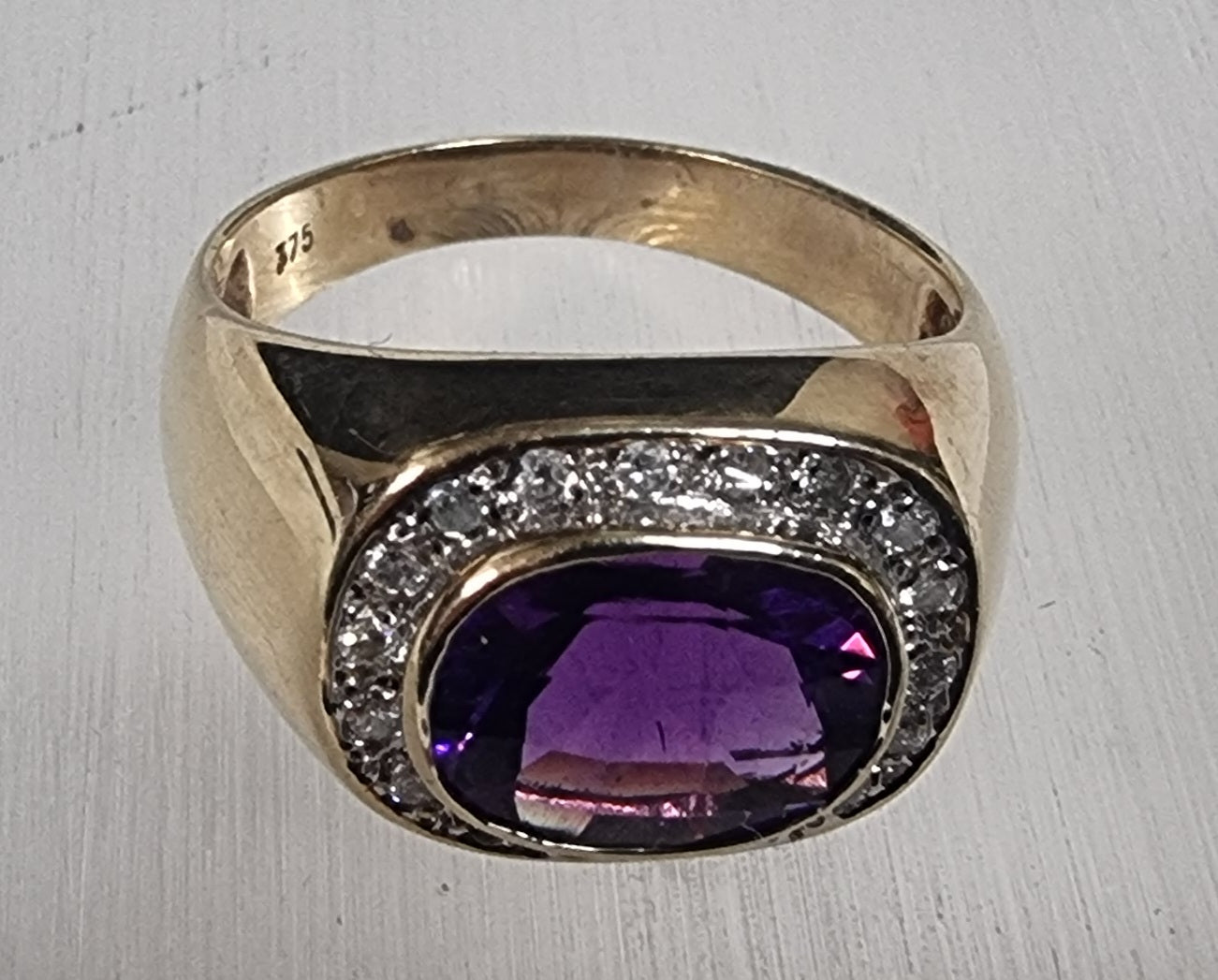 9ct Yellow Gold Amethyst and Diamond Ring