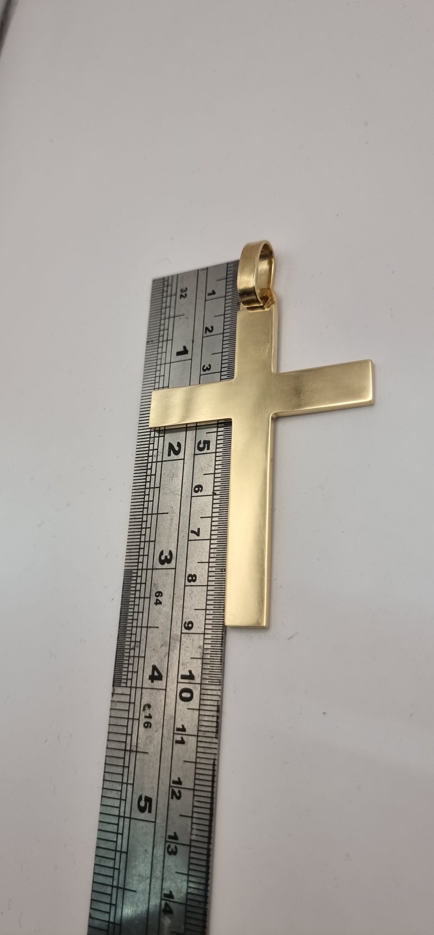 18ct solid gold cross